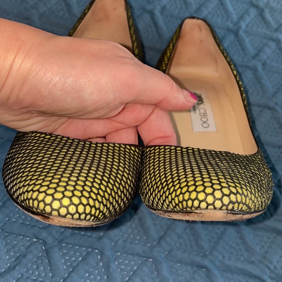 Fishnet yellow black textured Jimmy Choo pumps heels - Picture 4 of 6